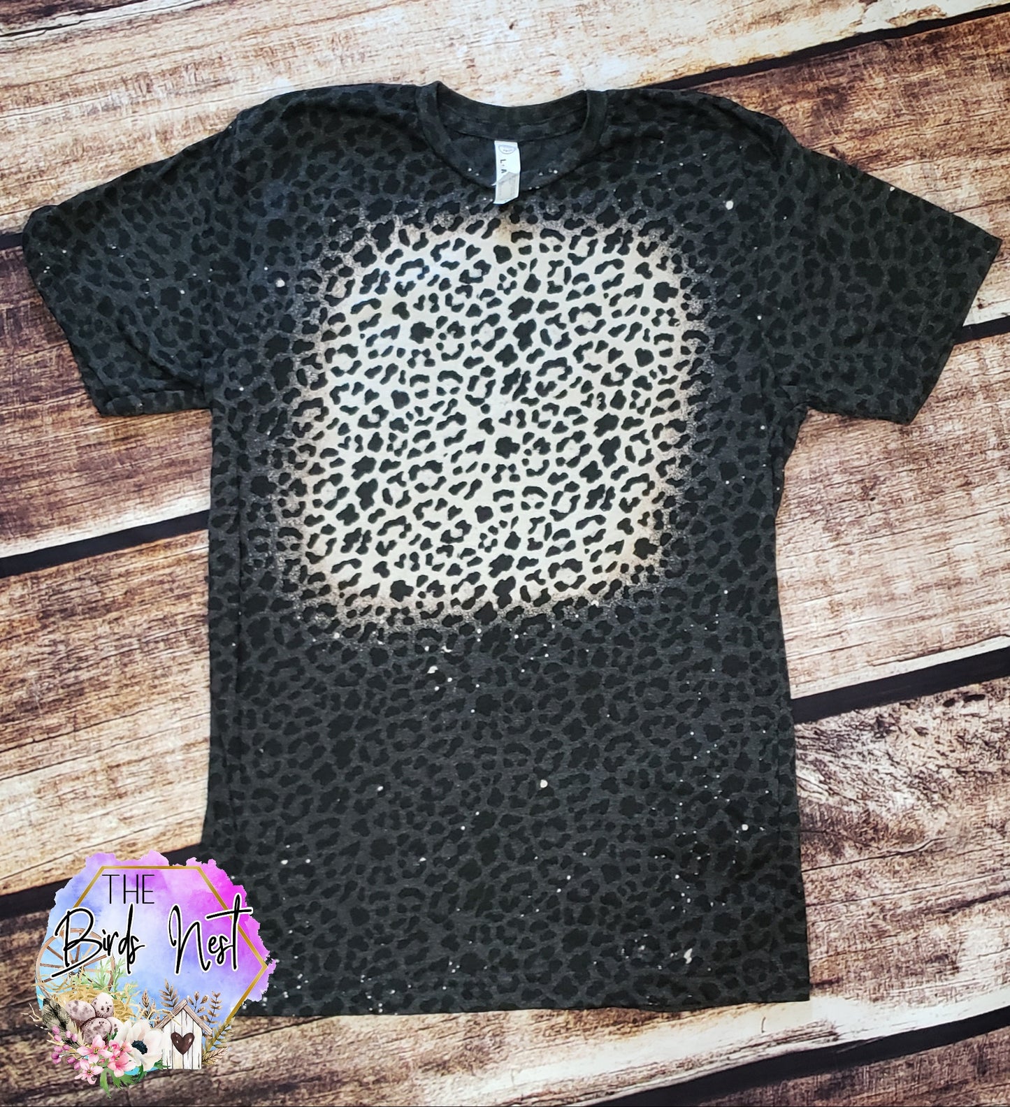 BLACK LEOPARD BLEACHED TEE